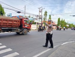 Sat Lantas Polres Polman Laksanakan Pengamanan dan Pengaturan Lalu Lintas Pagi Hari untuk Cegah Gangguan Kamtibmas